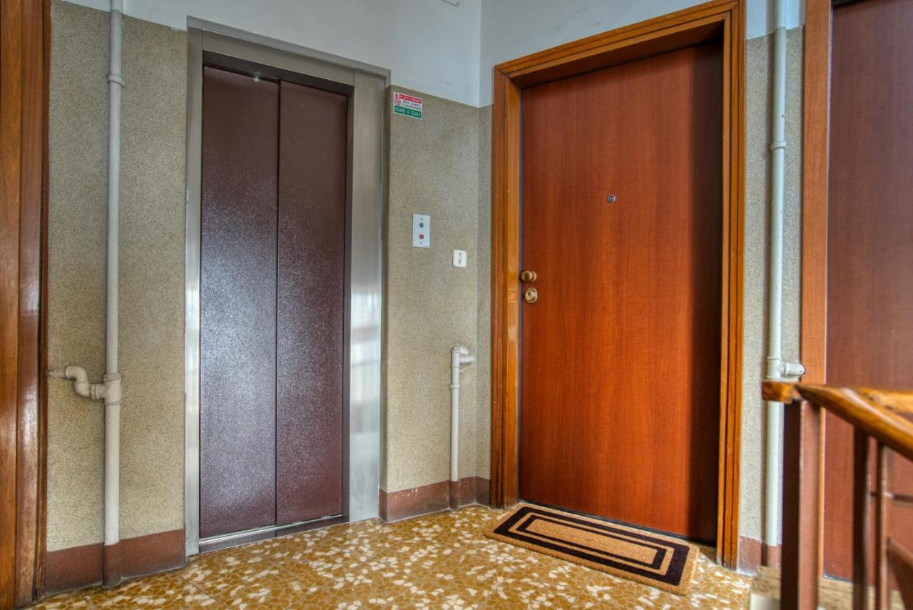 Caseospitali - Casa Mary Lou, Romantico Monolocale Ristrutturato Panoramico Мілан Екстер'єр фото
