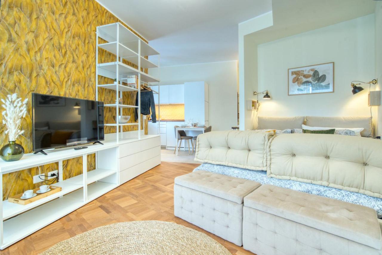 Caseospitali - Casa Mary Lou, Romantico Monolocale Ristrutturato Panoramico Мілан Екстер'єр фото