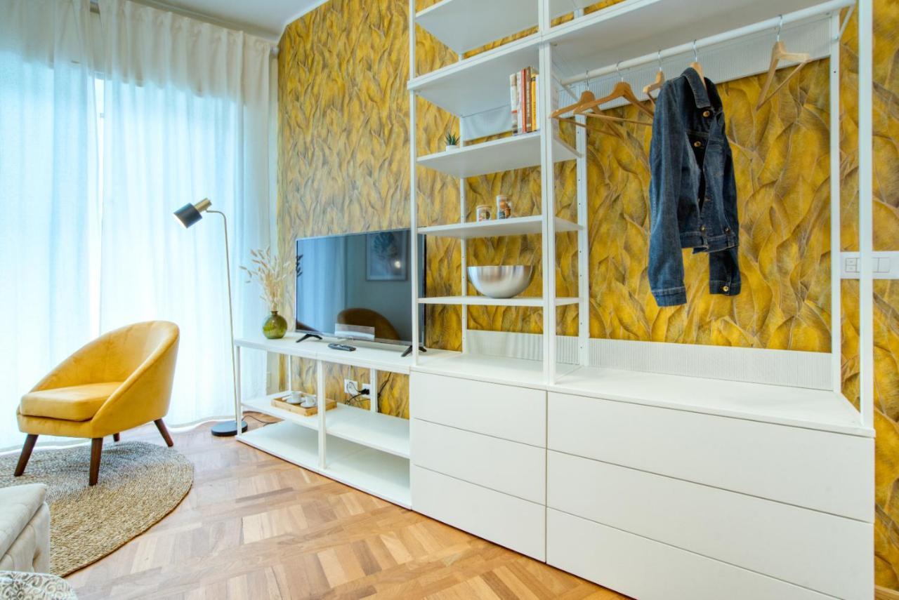 Caseospitali - Casa Mary Lou, Romantico Monolocale Ristrutturato Panoramico Мілан Екстер'єр фото